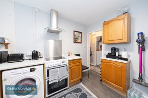 Kitchen- click for photo gallery